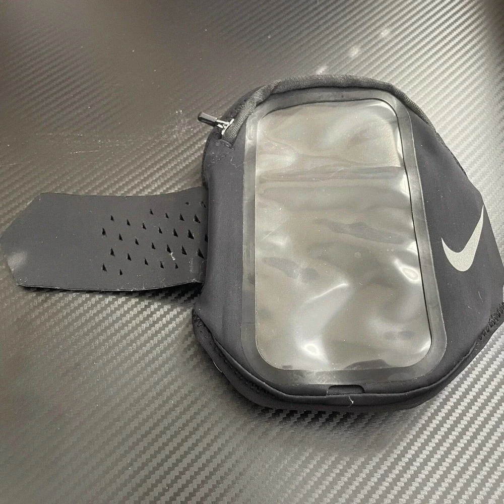 Nike Pocket Arm Band Running Cell Phone Case-Black Compatible w/ Most Smartphone